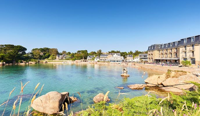 La côte de Granit Rose et l'archipel des Sept-îles